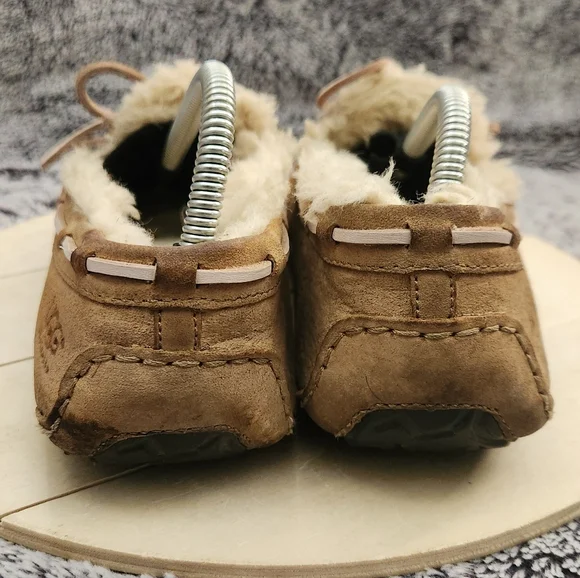 UGG Dakota Women's Slipper Chestnut Brown Leather Tie Size 7 - Picture 7 of 9